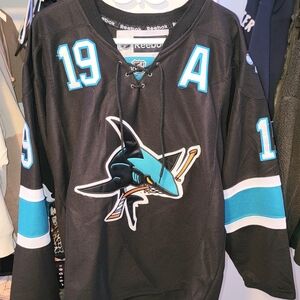 NHL Reebok Joe Thornton San Jose Sharks 19 Size 50 Hockey Jersey